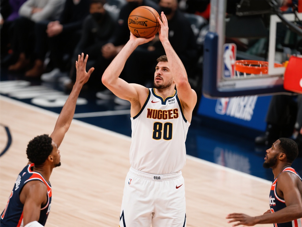 波格丹诺维奇三分精准爆发 正负值+20全场领跑